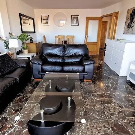 公寓 Close To The Beach, With A Pool 224 *