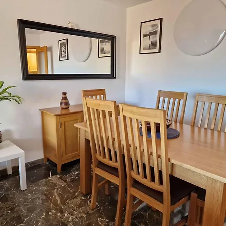 Close To The Beach, With A Pool 224 公寓 *