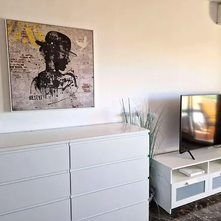 Close To The Beach, With A Pool 224